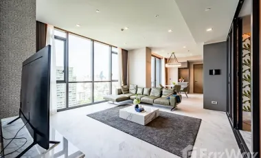 For rent 2 bedrooms condo in Watthana, Bangkok