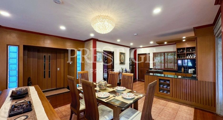 À vendre et à louer 3 chambres maison à Bang Lamung, Chonburi
