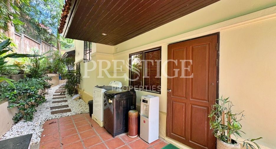 À vendre et à louer 3 chambres maison à Bang Lamung, Chonburi