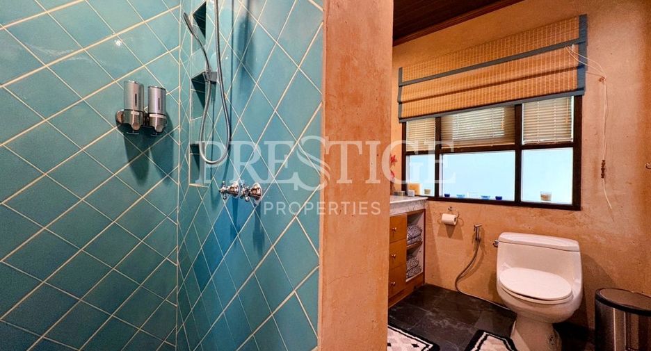 À vendre et à louer 3 chambres maison à Bang Lamung, Chonburi