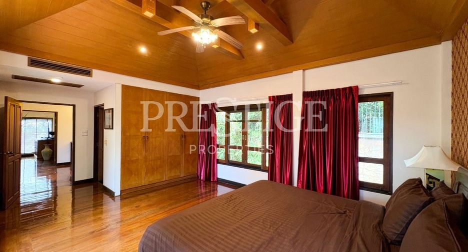 À vendre et à louer 3 chambres maison à Bang Lamung, Chonburi