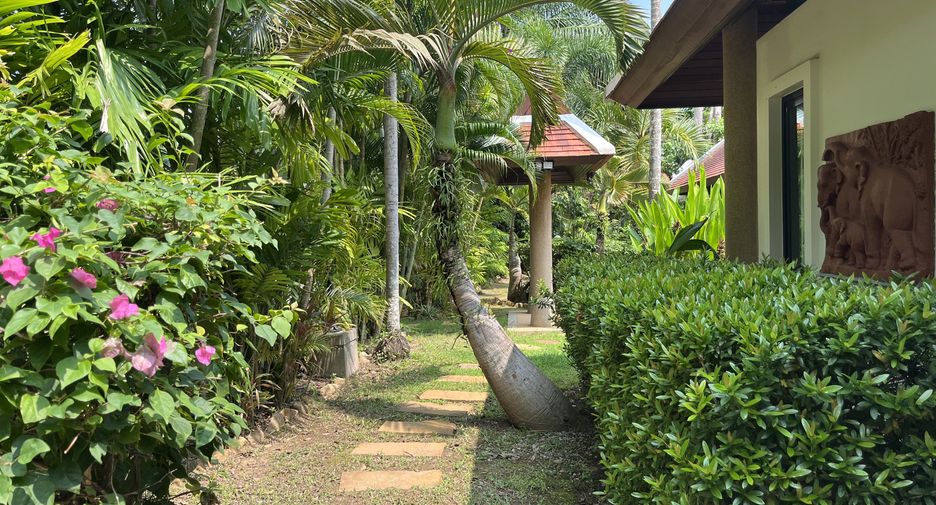À louer 3 chambres villa à Mueang Phuket, Phuket