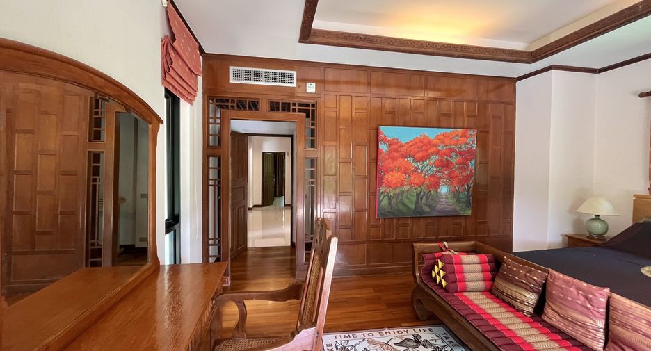 À louer 3 chambres villa à Mueang Phuket, Phuket