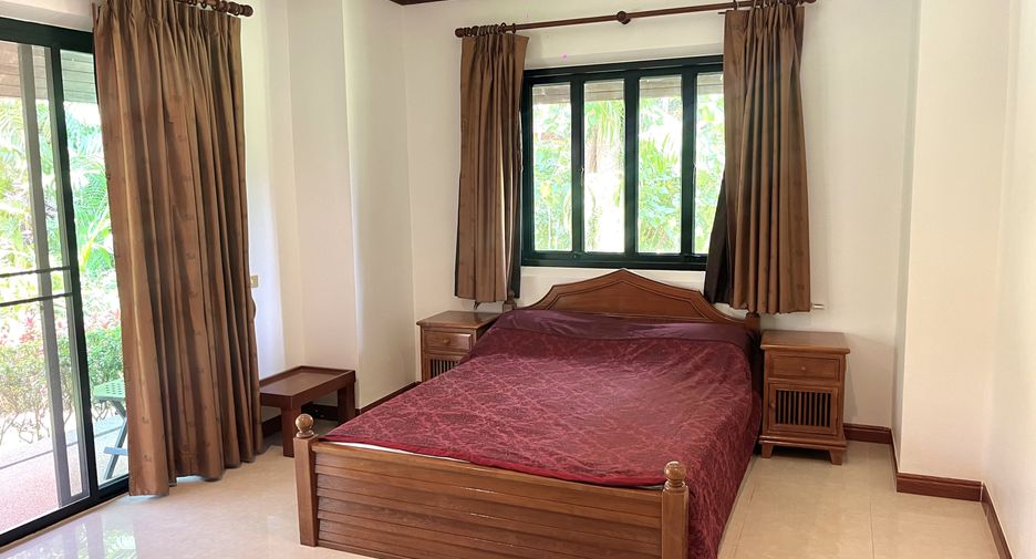 À louer 3 chambres villa à Mueang Phuket, Phuket
