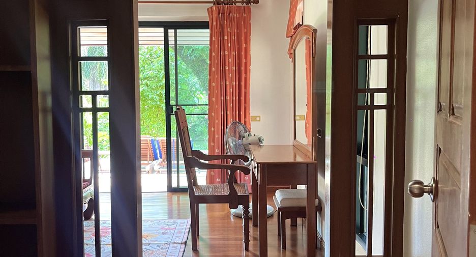 À louer 3 chambres villa à Mueang Phuket, Phuket