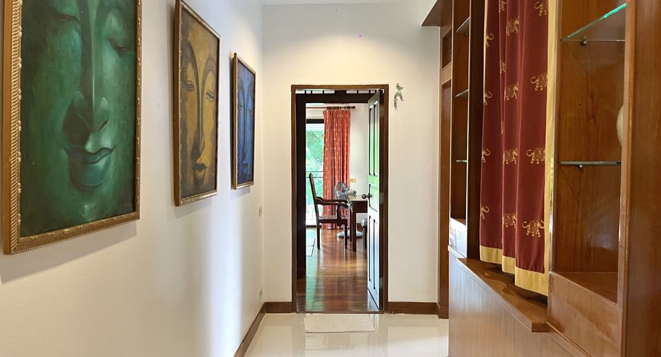 À louer 3 chambres villa à Mueang Phuket, Phuket