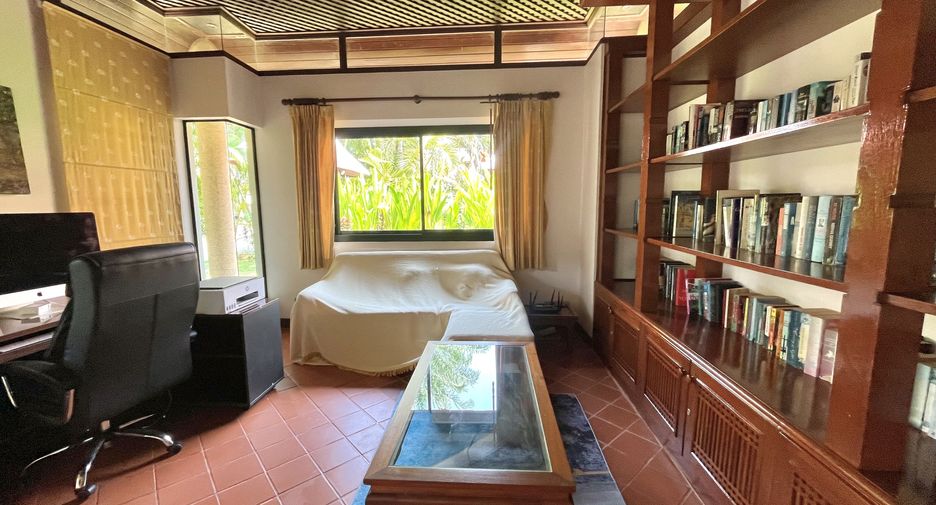 À louer 3 chambres villa à Mueang Phuket, Phuket