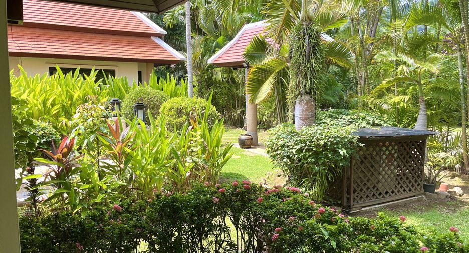 À louer 3 chambres villa à Mueang Phuket, Phuket