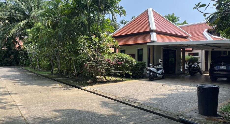 À louer 3 chambres villa à Mueang Phuket, Phuket