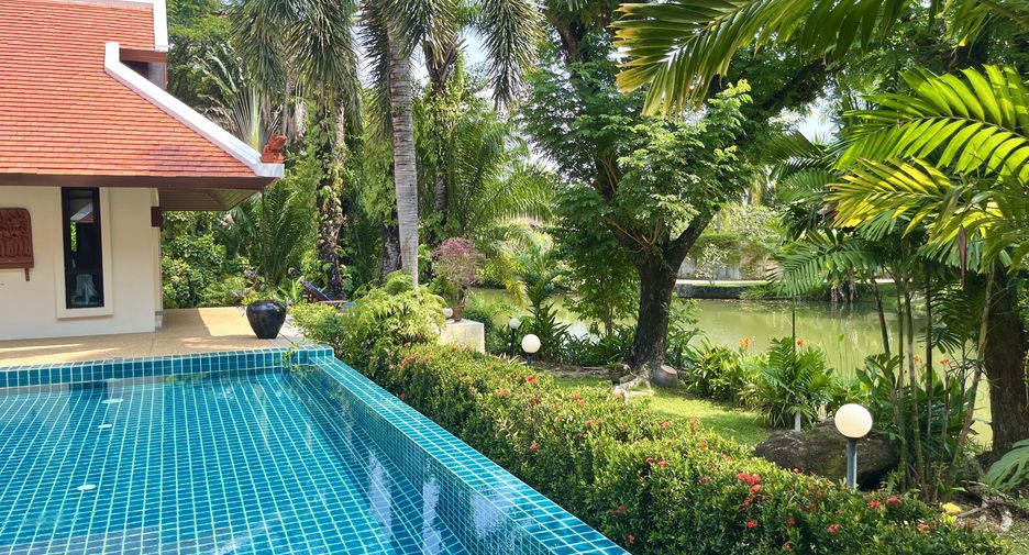 À louer 3 chambres villa à Mueang Phuket, Phuket