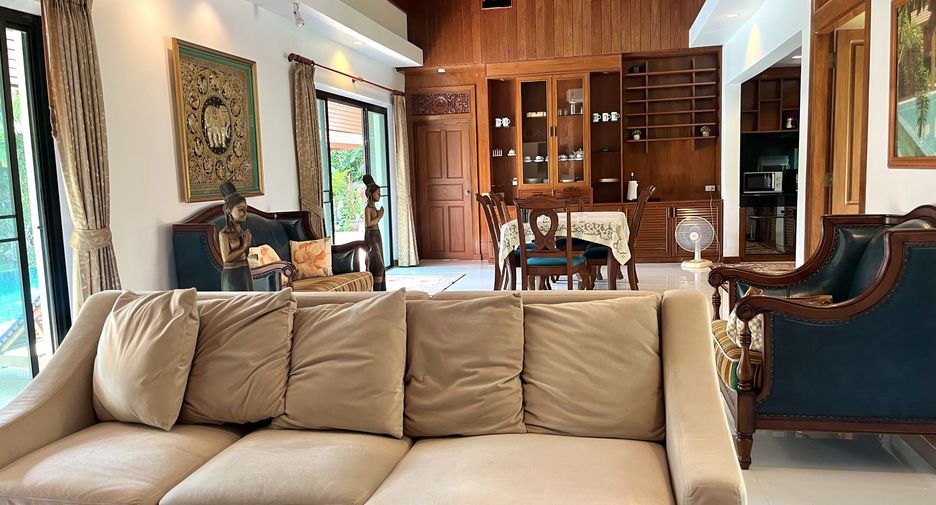 À louer 3 chambres villa à Mueang Phuket, Phuket