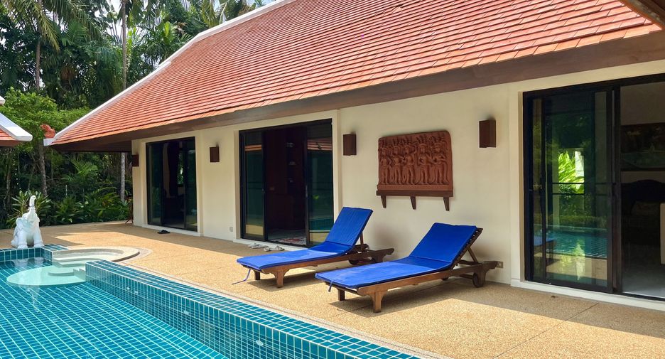 À louer 3 chambres villa à Mueang Phuket, Phuket
