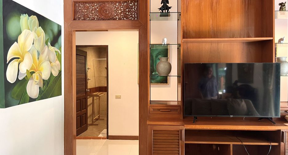 À louer 3 chambres villa à Mueang Phuket, Phuket