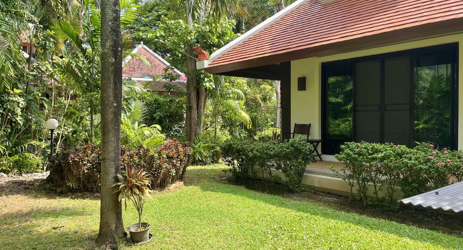 À louer 3 chambres villa à Mueang Phuket, Phuket