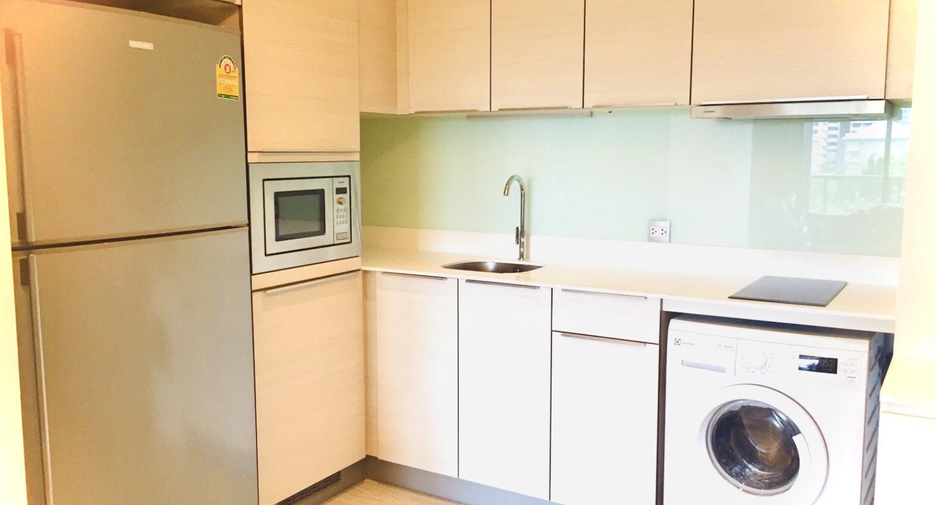 For rent 2 bedrooms condo in Watthana, Bangkok