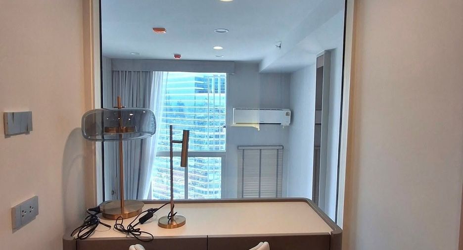 For rent 1 bed condo in Bang Rak, Bangkok