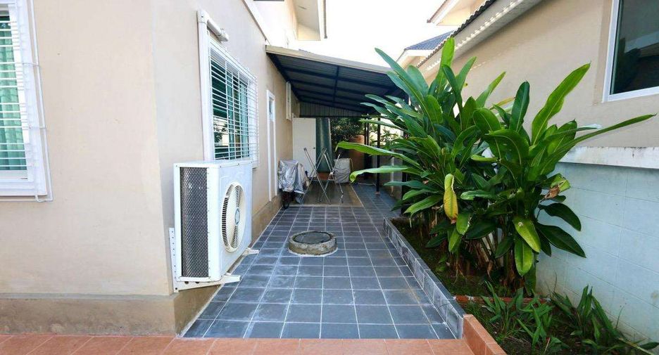 Casa en alquiler de 3 habitaciones en Saraphi, Chiang Mai