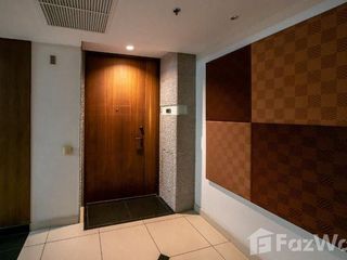 Condo en alquiler de 3 habitaciones en Sathon, Bangkok
