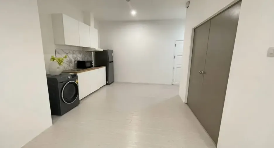 Wohnung zur Miete mit 2 Zimmer in Watthana, Bangkok
