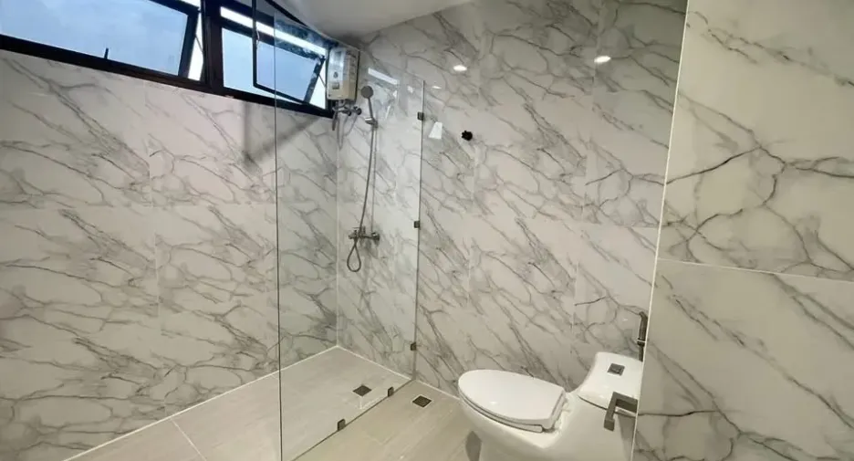 Wohnung zur Miete mit 2 Zimmer in Watthana, Bangkok