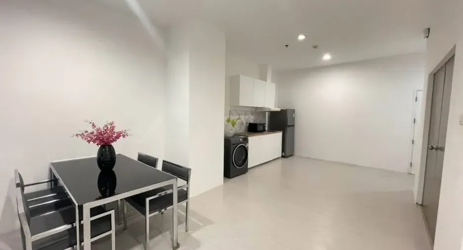 Wohnung zur Miete mit 2 Zimmer in Watthana, Bangkok