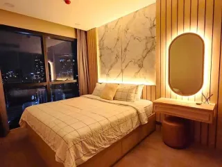 For rent 2 bedrooms condo in Bang Rak, Bangkok
