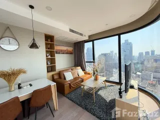 For rent 2 bedrooms condo in Bang Rak, Bangkok
