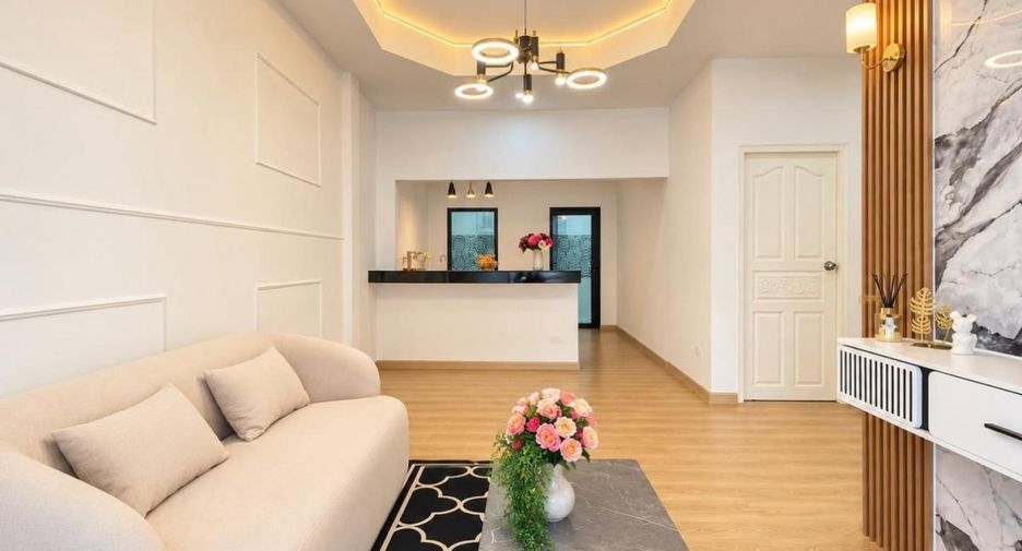 For rent 2 bedrooms house in Bang Lamung, Chonburi