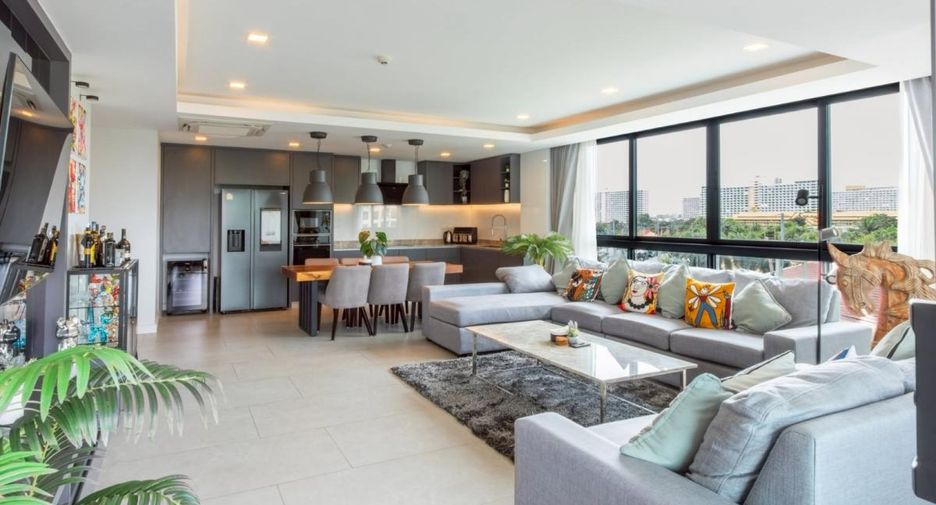 For sale 2 bedrooms condo in Jomtien, Pattaya