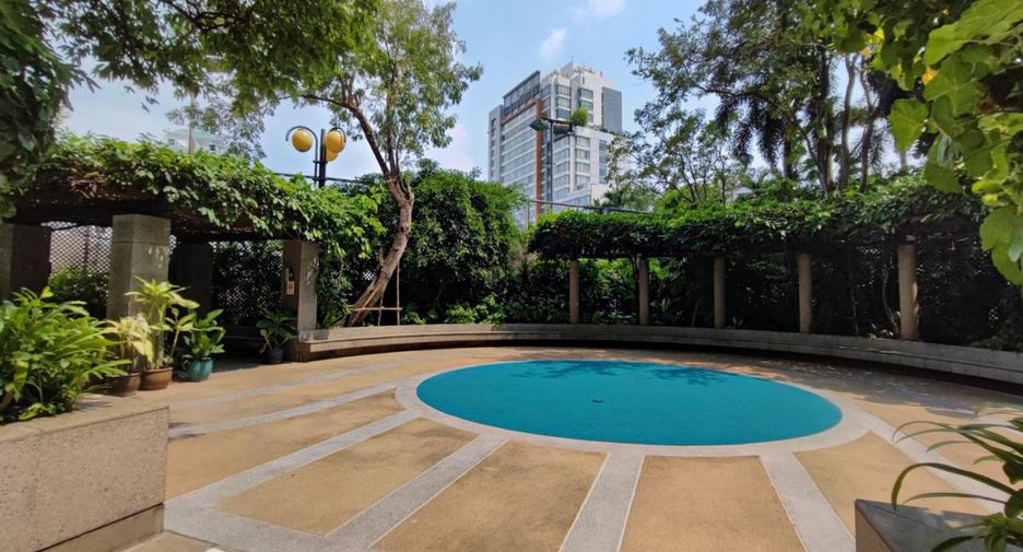 For sale 3 bedrooms condo in Pathum Wan, Bangkok