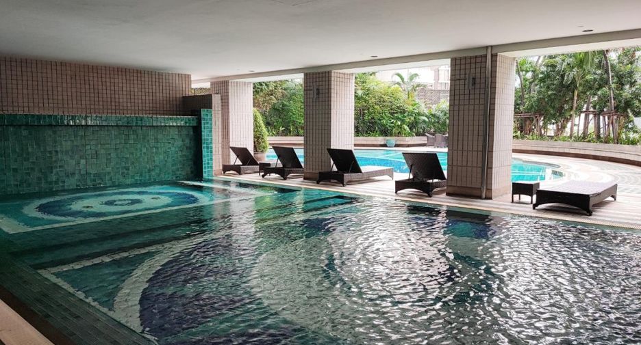 For sale 3 bedrooms condo in Pathum Wan, Bangkok