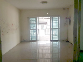 Reihenhaus zum Kauf mit 2 Zimmer in Prawet, Bangkok