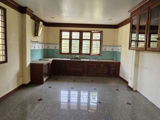 For sale 5 bedrooms house in Mueang Ratchaburi, Ratchaburi
