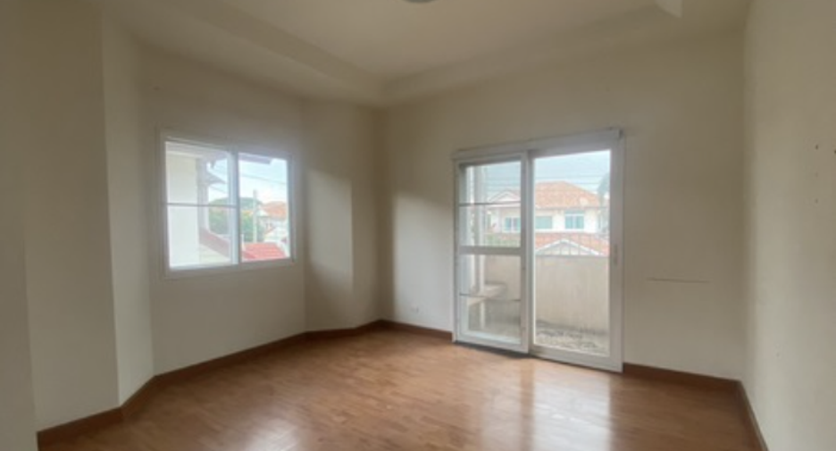 For sale 3 ベッドルーム house in Lam Luk Ka, Pathum Thani