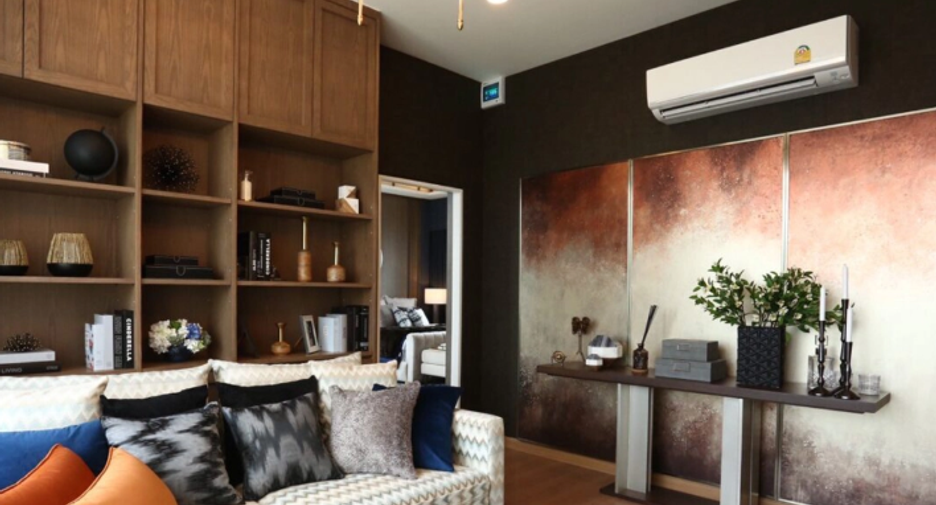 For sale 4 bedrooms house in Sai Mai, Bangkok