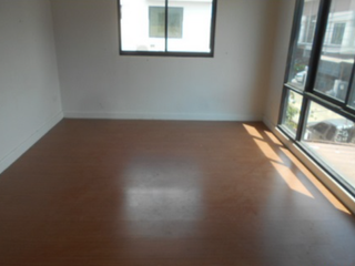 Casa adosada en venta de 3 habitaciones en Bang Bua Thong, Nonthaburi