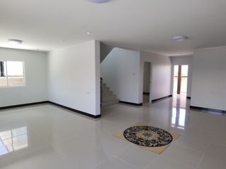 Casa en venta de 3 habitaciones en Phra Nakhon Si Ayutthaya, Phra Nakhon Si Ayutthaya