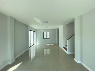 For sale 3 bedrooms house in Mueang Rayong, Rayong
