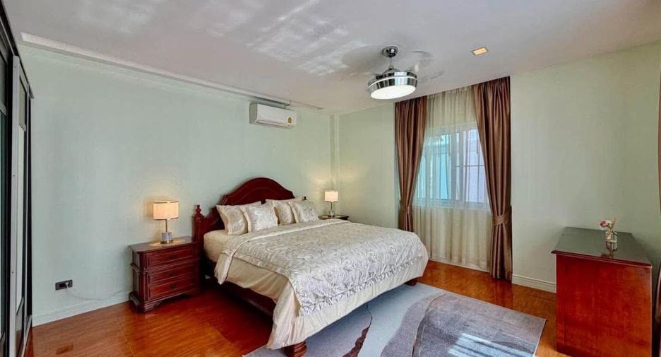 For rent 3 bedrooms house in Bang Lamung, Chonburi