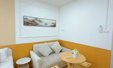 Condo en alquiler de 1 habitaciones en Huai Khwang, Bangkok