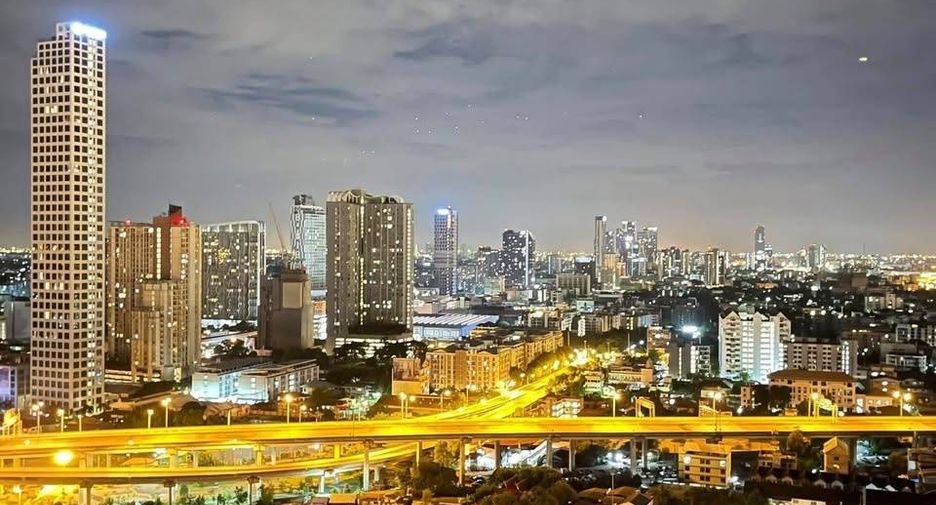 出售 2 卧室 公寓 在 Khlong Toei, 曼谷