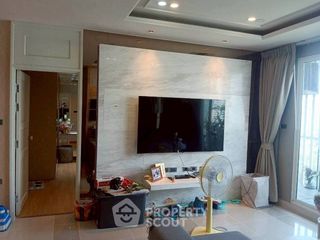 À vendre 3 chambres condo à Huai Khwang, Bangkok