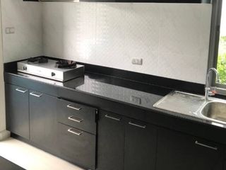 出租 4 卧室 独立屋 在 Lat Krabang, 曼谷