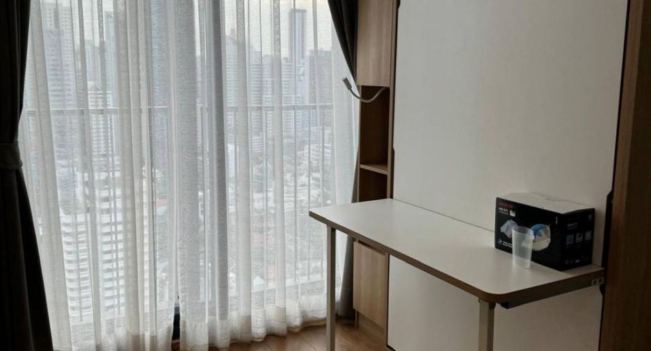 For rent 2 bedrooms condo in Watthana, Bangkok