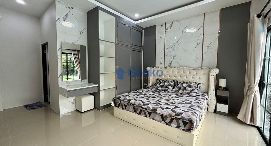 For rent 4 bedrooms house in Bang Lamung, Chonburi