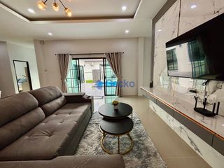 For rent 4 bedrooms house in Bang Lamung, Chonburi