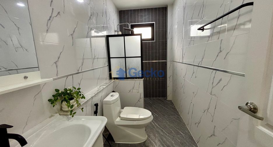 For rent 4 bedrooms house in Bang Lamung, Chonburi
