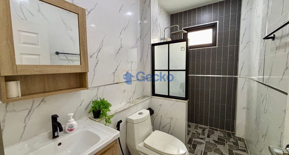 For rent 4 bedrooms house in Bang Lamung, Chonburi