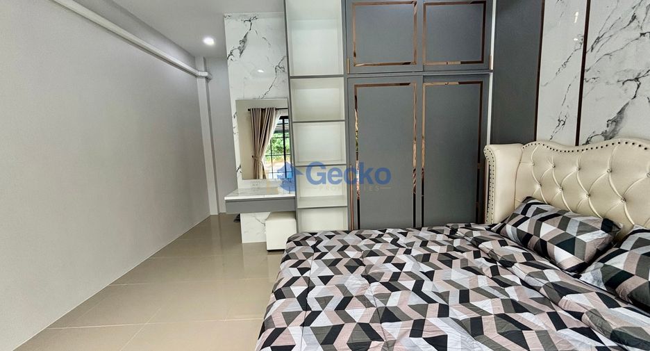 For rent 4 bedrooms house in Bang Lamung, Chonburi