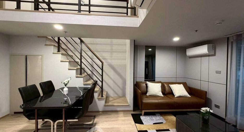 For rent 2 bedrooms condo in Bang Rak, Bangkok